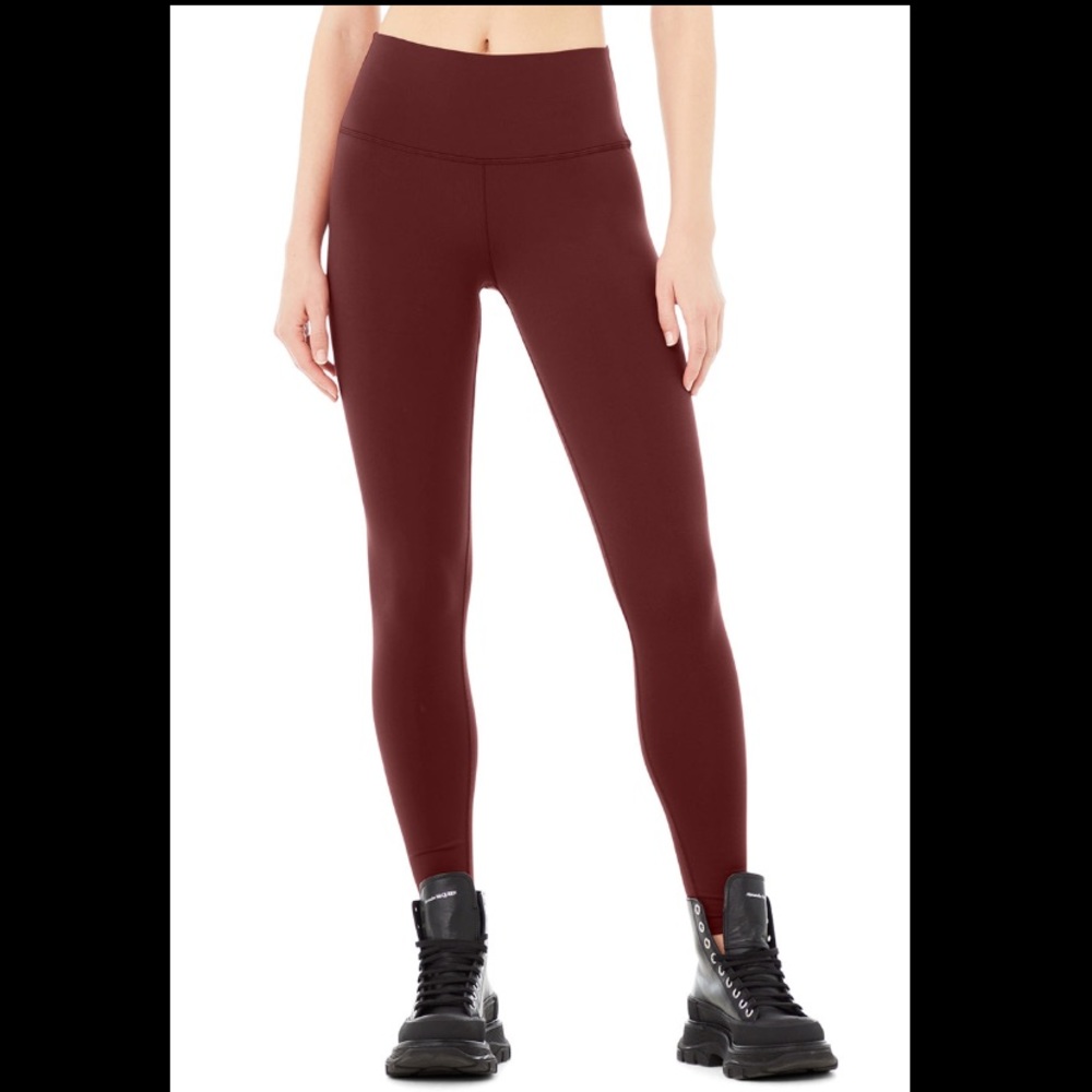 Alo airbrush burgundy xs